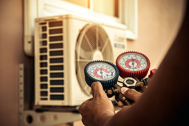 Professional Hvac technician working in Polo, MO